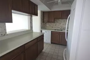 1211 Capri Isles Blvd, Venice, FL 34292 - Photo 7