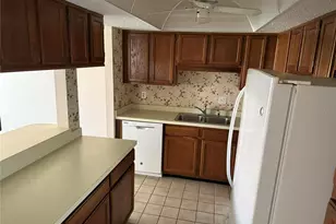 1211 Capri Isles Blvd, Venice, FL 34292 - Photo 5