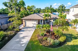 304 Pine Rd, Nokomis, FL 34275 - Photo 3