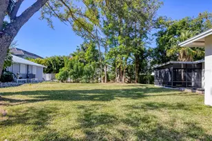 1632 Worrington St, Sarasota, FL 34231 - Photo 23