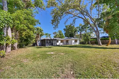 1632 Worrington Street, Sarasota, FL 34231 - Photo 27