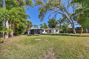 1632 Worrington St, Sarasota, FL 34231 - Photo 27