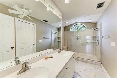 101 Southampton Place N #248, Venice, FL 34293 - Photo 23