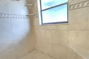 4836 79th Avenue Plaza E, Sarasota, FL 34243 - Photo 27