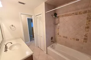 4836 79th Avenue Plaza E, Sarasota, FL 34243 - Photo 31