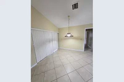 4836 79th Avenue Plaza E, Sarasota, FL 34243 - Photo 19