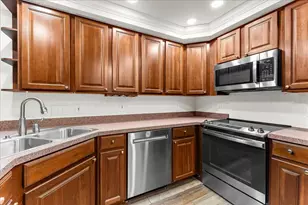3348 Ramblewood Pl, Sarasota, FL 34237 - Photo 11