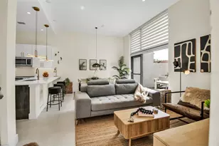 1558 4th St, Sarasota, FL 34236 - Photo 5