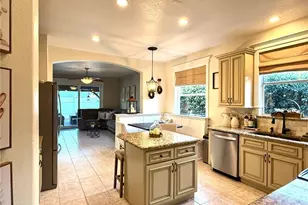 14138 Castle Rock Dr, Orlando, FL 32828 - Photo 5