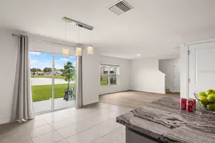 7782 Sail Clover Ln, Zephyrhills, FL 33540 - Photo 3