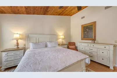 126/128 Avenida Veneccia, Sarasota, FL 34242 - Photo 35