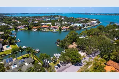 1542 Gulfview Drive, Sarasota, FL 34236 - Photo 83