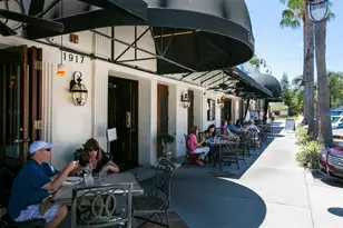 1542 Gulfview Dr, Sarasota, FL 34236 - Photo 71