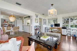 1542 Gulfview Dr, Sarasota, FL 34236 - Photo 19