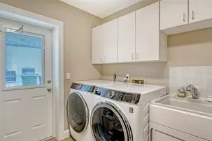 878 Freeling Dr, Sarasota, FL 34242 - Photo 59