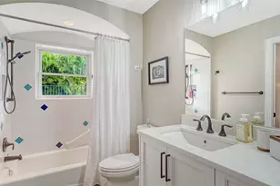 878 Freeling Dr, Sarasota, FL 34242 - Photo 47