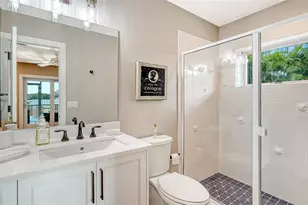 878 Freeling Dr, Sarasota, FL 34242 - Photo 43