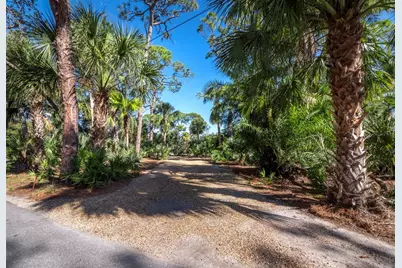 7233 Pine Needle Road, Sarasota, FL 34242 - Photo 7