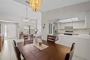 5612 22nd St E, Bradenton, FL 34203 - Photo 11