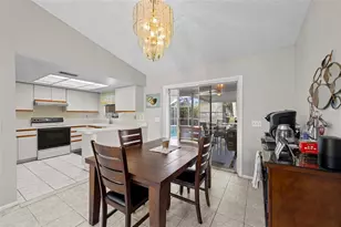 5612 22nd St E, Bradenton, FL 34203 - Photo 9