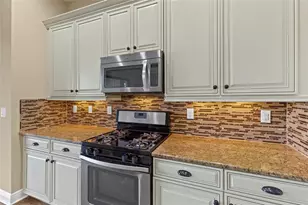 942 Preservation St, Bradenton, FL 34208 - Photo 9