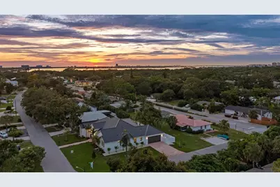 1915 Tulip Drive, Sarasota, FL 34239 - Photo 49