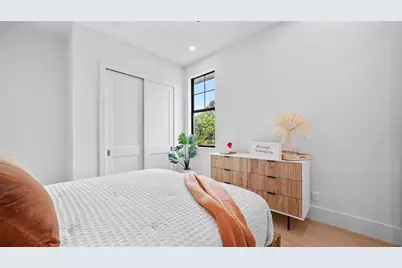 1915 Tulip Drive, Sarasota, FL 34239 - Photo 41