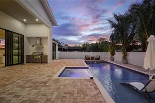 1915 Tulip Dr, Sarasota, FL 34239 - Photo 47