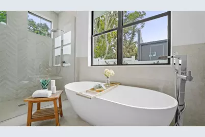 1915 Tulip Drive, Sarasota, FL 34239 - Photo 33