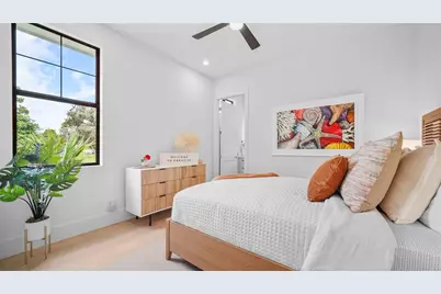 1915 Tulip Drive, Sarasota, FL 34239 - Photo 39