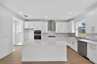 7543 Hawkstone Dr, Sarasota, FL 34241 - Photo 3