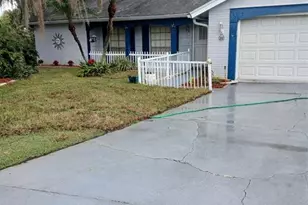 8809 Avondale Ln, Hudson, FL 34667 - Photo 17