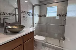 4082 Velarde Ln, Sarasota, FL 34235 - Photo 9