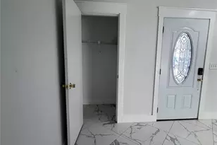 4082 Velarde Ln, Sarasota, FL 34235 - Photo 5