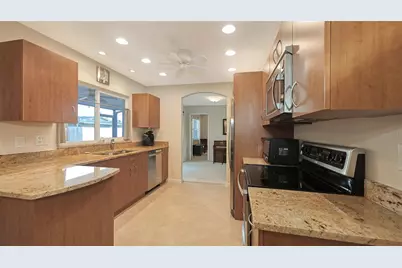 3957 Breezemont Drive, Sarasota, FL 34232 - Photo 13