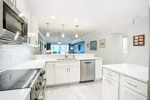 1621 Boathouse Cir, Sarasota, FL 34231 - Photo 9