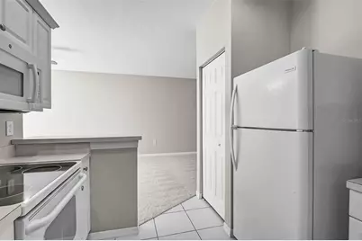 3958 Mediterranea Circle #411, Sarasota, FL 34233 - Photo 15