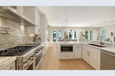 1690 Arlington Street, Sarasota, FL 34239 - Photo 13