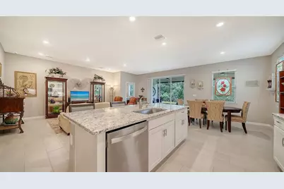 17617 Cantarina Cove, Bradenton, FL 34211 - Photo 9