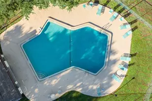 3365 Ramblewood Dr N, Sarasota, FL 34237 - Photo 23