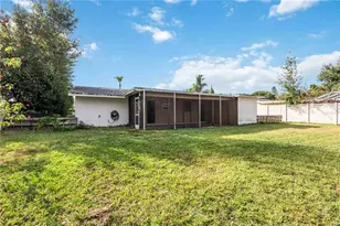 3853 Woodrow Ridge St, Sarasota, FL 34233 - Photo 29