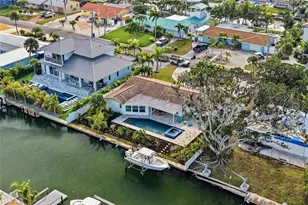 611 Dundee Ln, Holmes Beach, FL 34217 - Photo 31