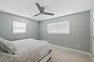 611 Dundee Ln, Holmes Beach, FL 34217 - Photo 21