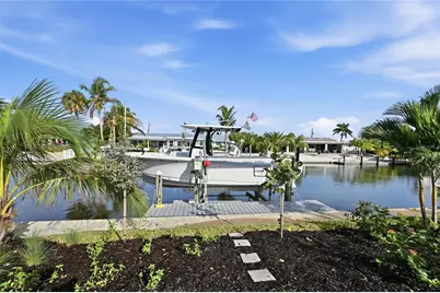 611 Dundee Lane, Holmes Beach, FL 34217 - Photo 29