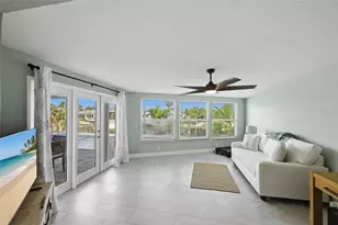 611 Dundee Ln, Holmes Beach, FL 34217 - Photo 15