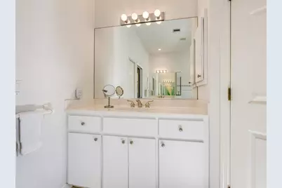 557 Marsh Creek Road, Venice, FL 34292 - Photo 23