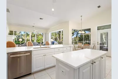 557 Marsh Creek Road, Venice, FL 34292 - Photo 7