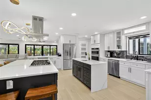 3455 Anglin Dr, Sarasota, FL 34242 - Photo 11