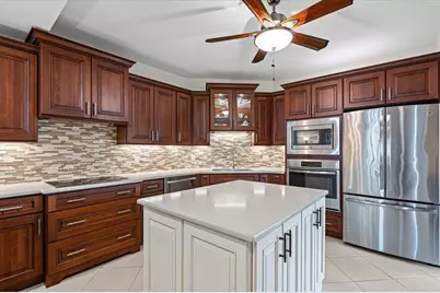 1260 Dolphin Bay Way #404, Sarasota, FL 34242 - Photo 7