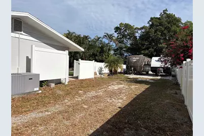 3401 28th Street W, Bradenton, FL 34205 - Photo 27